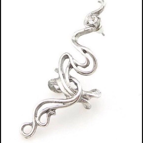 Cute Ear Cuff - Picture 2 of 3